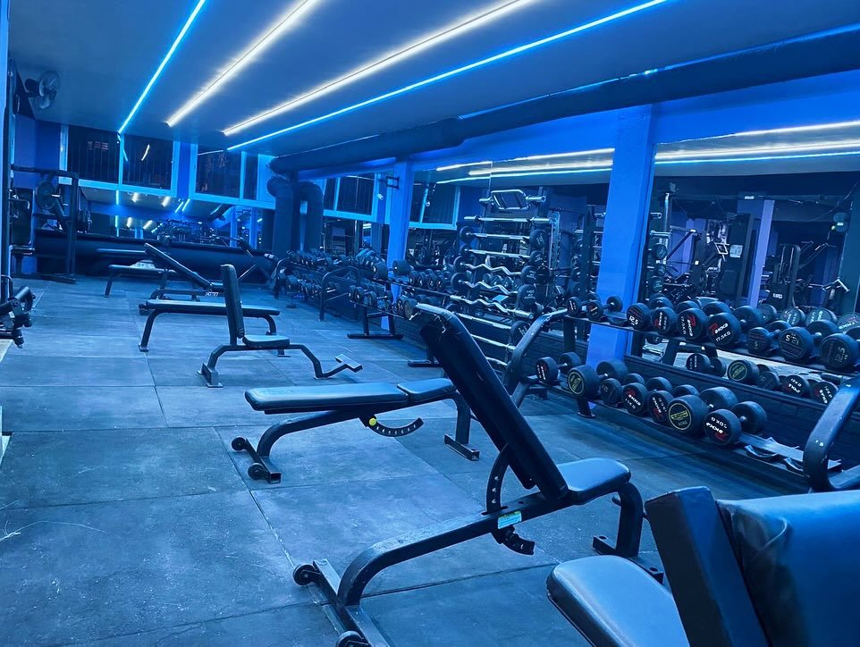 Zone musculation premium du Vikings Club Tanger avec équipement professionnel